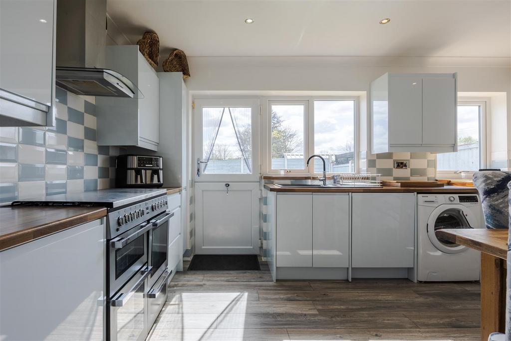Kitchen diner