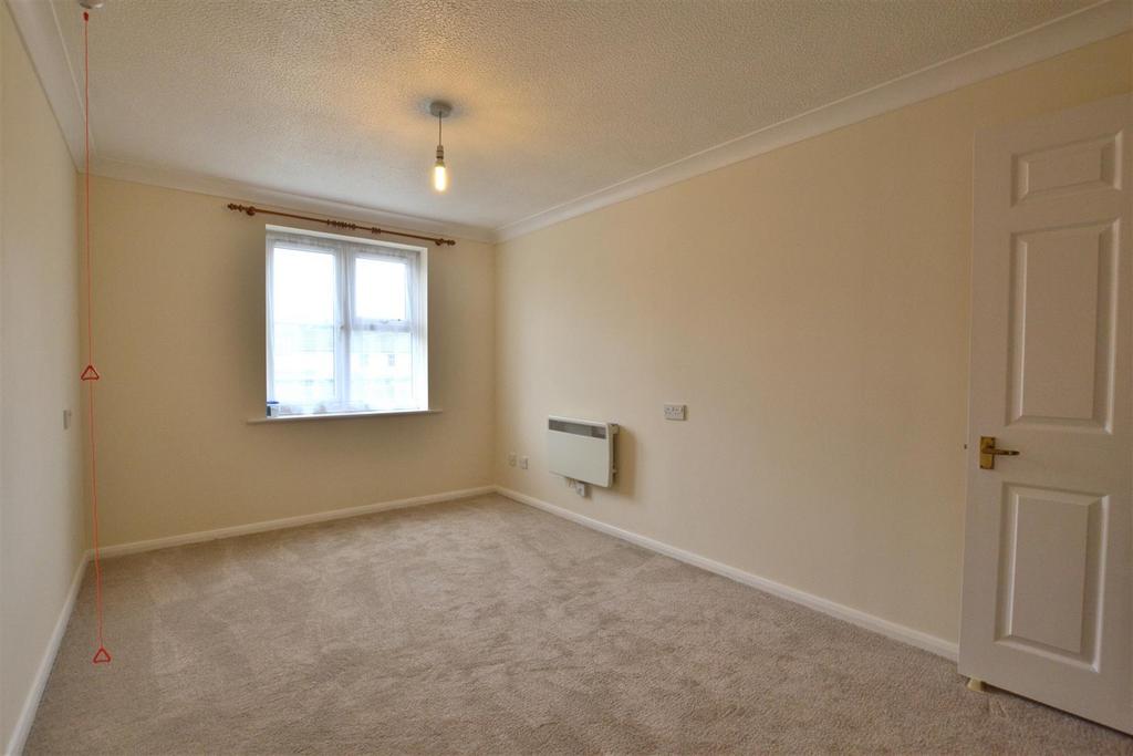 Bedroom one.JPG