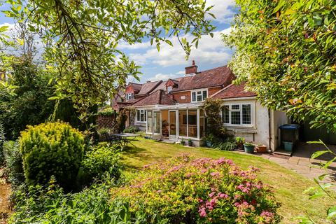 3 bedroom detached house for sale, The Common, Chipperfield, WD4