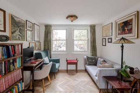 Flat B, 13 Clerkenwell Close, London, EC1R 0DY