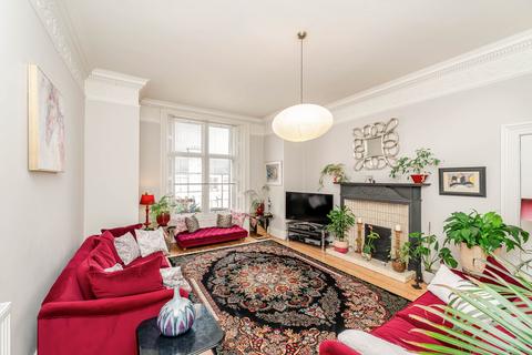 163/8 Bruntsfield Place, Edinburgh, EH10 4DG