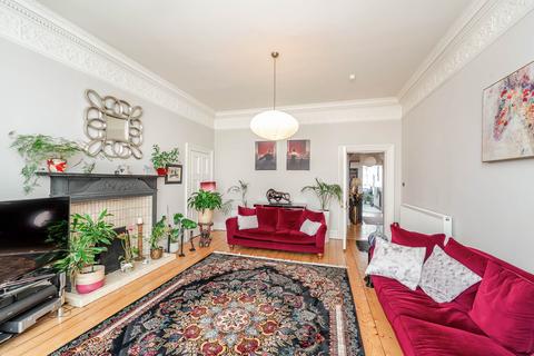 163/8 Bruntsfield Place, Edinburgh, EH10 4DG