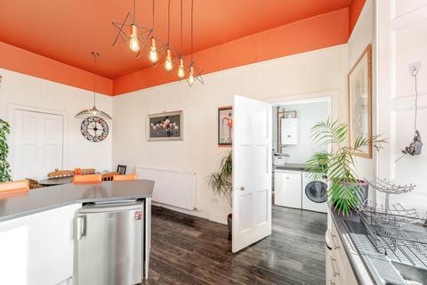 163/8 Bruntsfield Place, Edinburgh, EH10 4DG