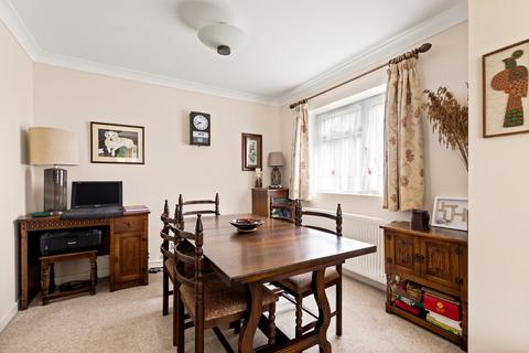 3 bedroom detached bungalow for sale, Monkton Court Lane, Eythorne, Dover, CT15