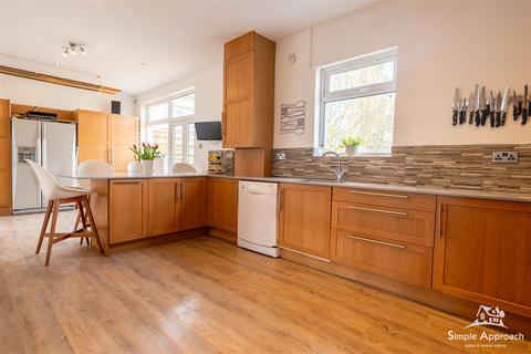 39 Burghmuir Road, Perth, PH1 1LU