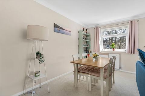 Flat 4, Caton Court, 4 Beckenham Grove, Bromley, BR2 0JU