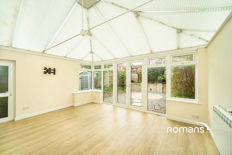 2 bedroom semi-detached house to rent, Brookside, Wokingham, Berkshire, RG41