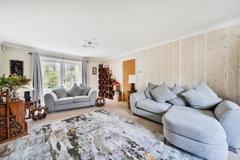 4 bedroom detached house for sale, Fairwater Drive, New Haw, KT15