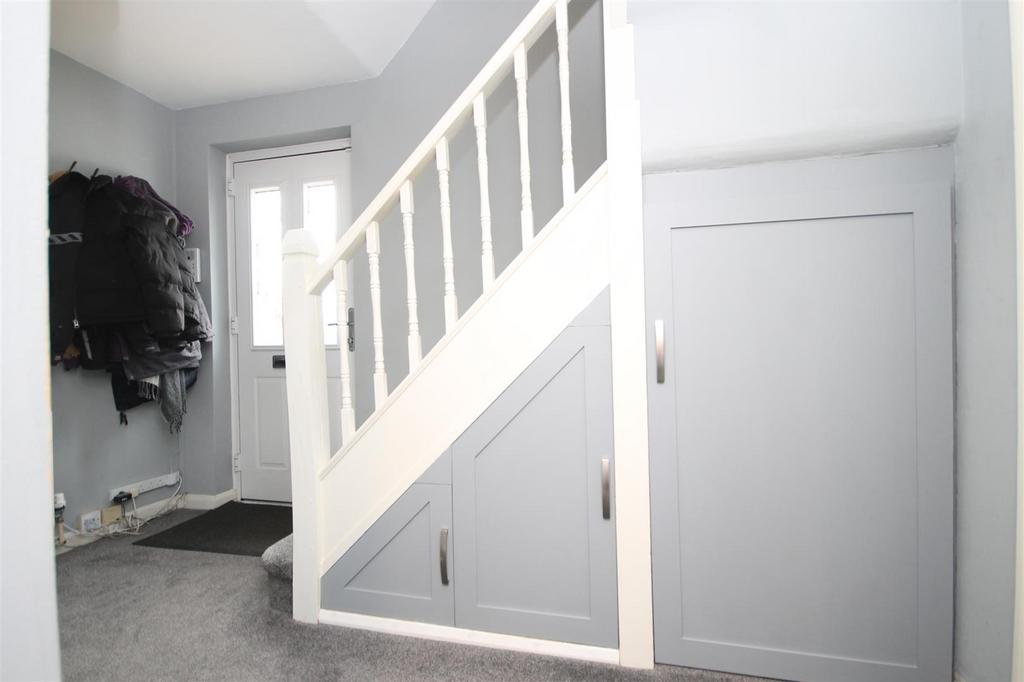 .hallway.JPG