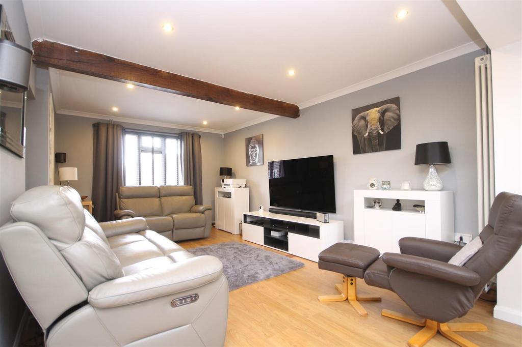 .livingroom.JPG
