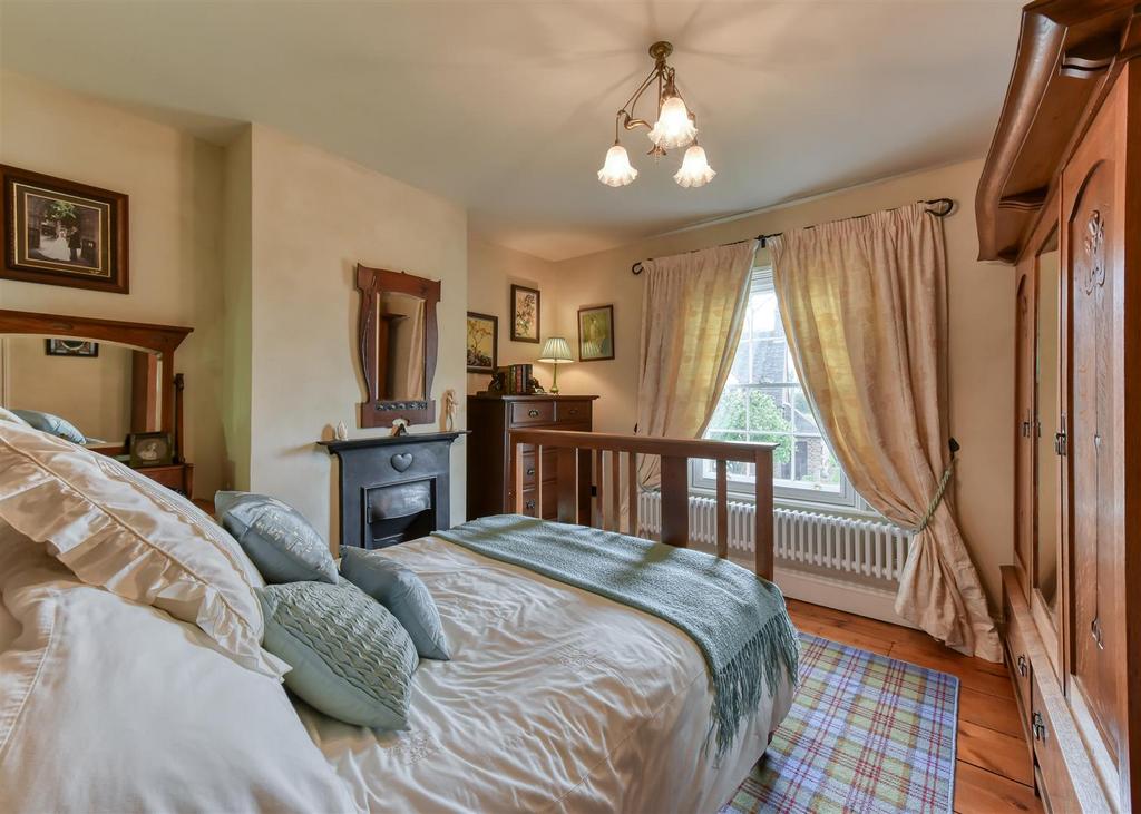 Park View-bed1.jpg