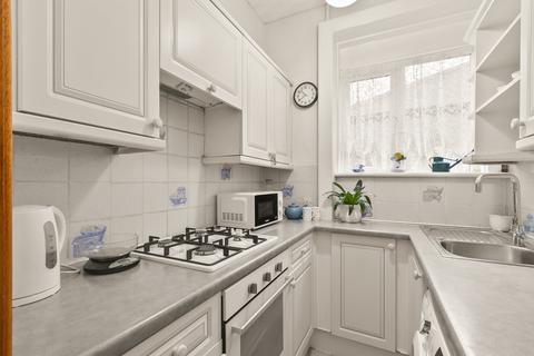 942 Aikenhead Road, Glasgow, G44 4QG