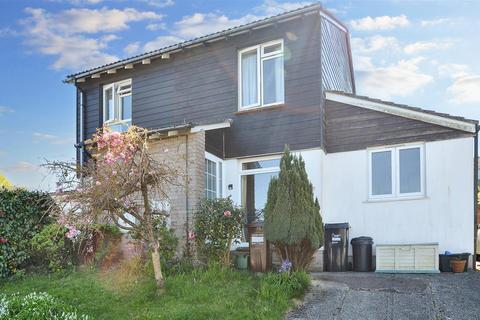 97 Longfield, Falmouth, TR11 4SL