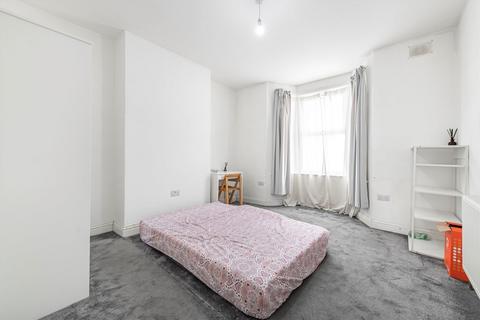 28 Chapel Road, Hounslow, TW3 1UL
