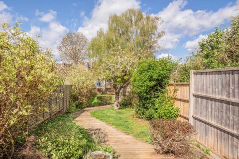 41 Haliburton Road, Twickenham, TW1 1PD