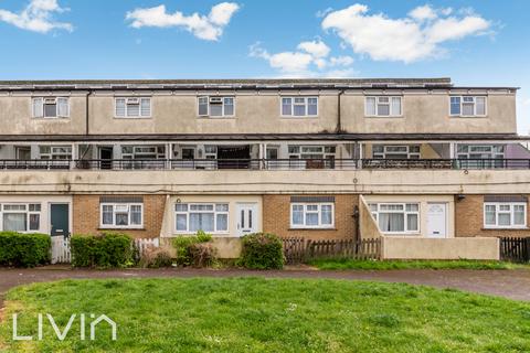 32 Renown Close, Croydon, CR0 3SZ