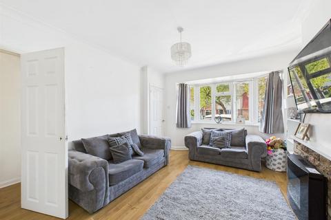 94 Buckhurst Avenue, Carshalton, SM5 1PF