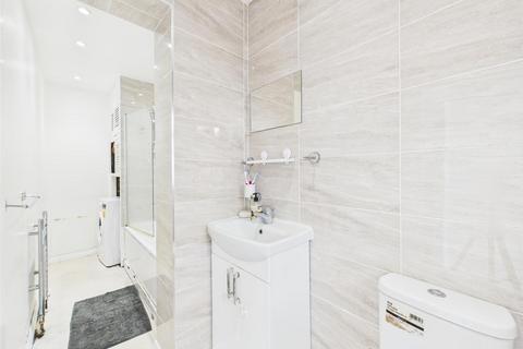 94 Buckhurst Avenue, Carshalton, SM5 1PF