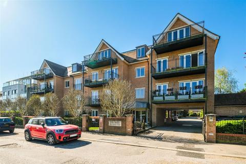 2 bedroom penthouse for sale, The Vista, North Chingford