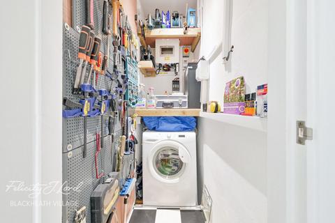 3 bedroom semi-detached house for sale, Holburne Road, London