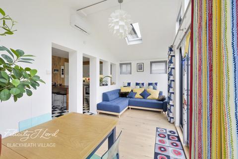 Holburne Road, London