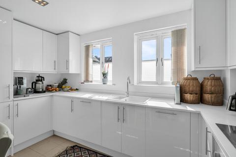 414 Westmount Road, Eltham, London, SE9 1AF