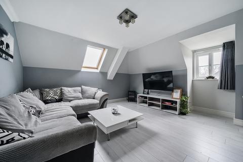 2 bedroom flat for sale, Hursley Road, Chandler's Ford, Eastleigh, Hampshire, SO53