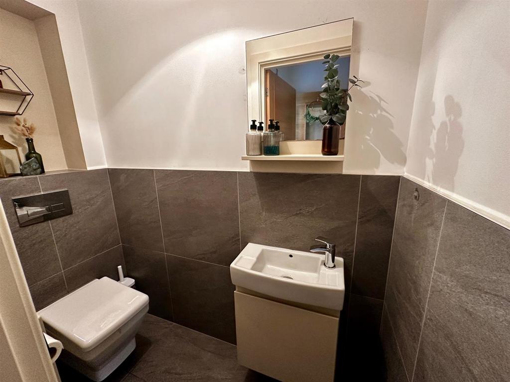 Downstairs WC 15 TT.jpg
