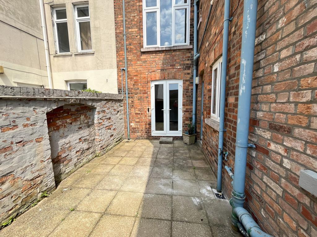 Rear photo 2