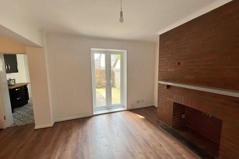 1 bedroom flat to rent, Chepstow Road, Newport,