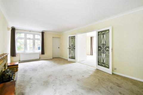 4 bedroom detached house for sale, High Elms Close, Northwood, HA6