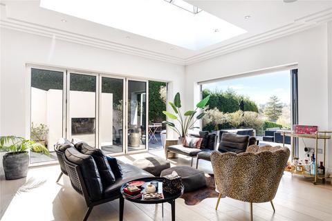 Queenwood Moles Hill, Oxshott, Leatherhead, KT22 0QB
