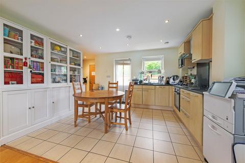 12 Barker Close, Kew, Richmond, TW9 4ET