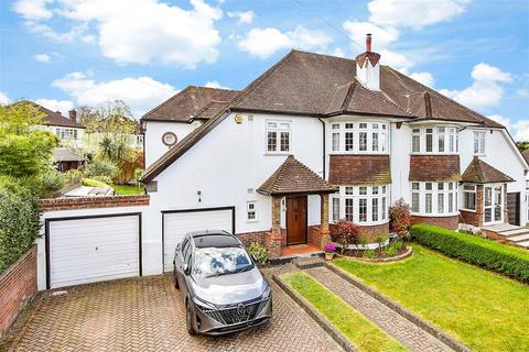 48 Sanderstead Hill, South Croydon, CR2 0HA