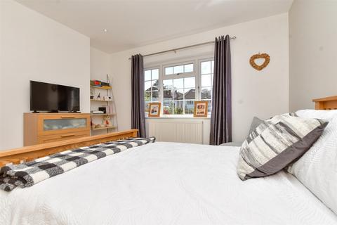 48 Sanderstead Hill, South Croydon, CR2 0HA
