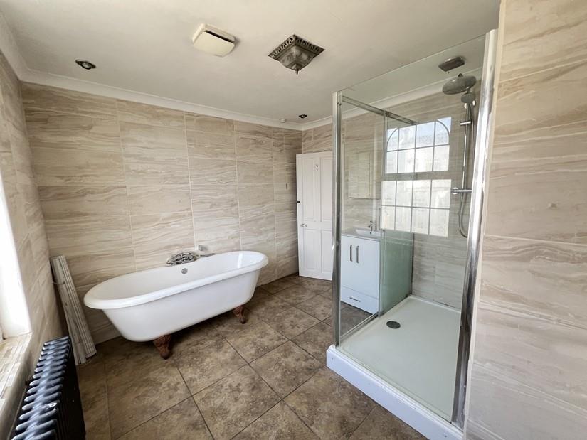 2 Nursery Ave (9).JPG