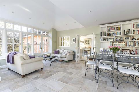 undefined, Wanborough, Guildford, Surrey, GU3