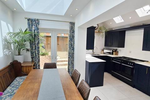 4 bedroom terraced house for sale, Melbourne Street, Tiverton, Devon