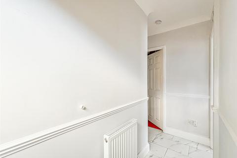 3 bedroom bungalow for sale, Elm Grove, Hockley SS5