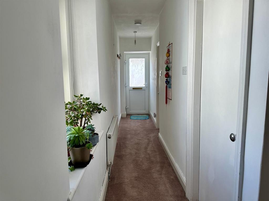 Entrance Top Flat BQ.jpg