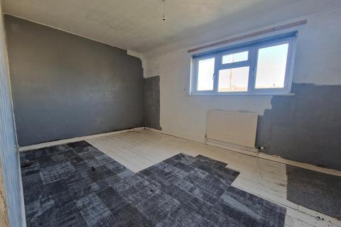 24 Bendy Bow, Oaksey, Malmesbury, SN16 9TN