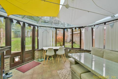 3 bedroom detached house for sale, Barrack Road, Bexhill-on-Sea, TN40
