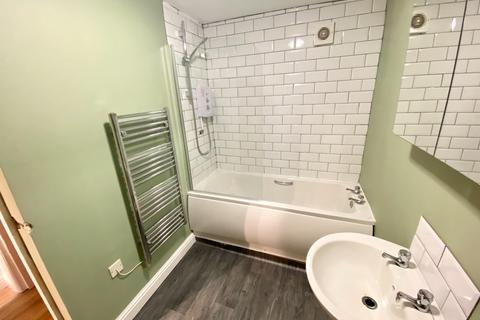 2 bedroom ground floor flat for sale, Flat 1 Coiners Wharfe, New Road, Mytholmroyd, HX7 5DZ