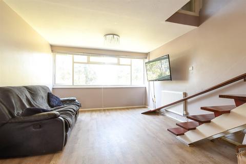 2 bedroom apartment for sale, Albion Court, Sutton SM2