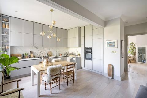2 bedroom duplex for sale, Cheyne Place, London SW3
