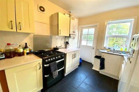 undefined, Southampton SO16