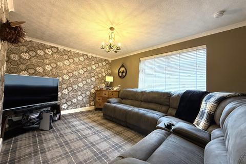 3 bedroom terraced house for sale, 31 Wallamhill Road, Locharbriggs, Dumfries, DG1 1UW