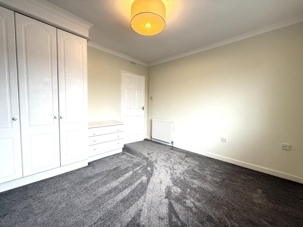 31 Wallamhill Road, Locharbriggs, Dumfries, DG1 1 U
