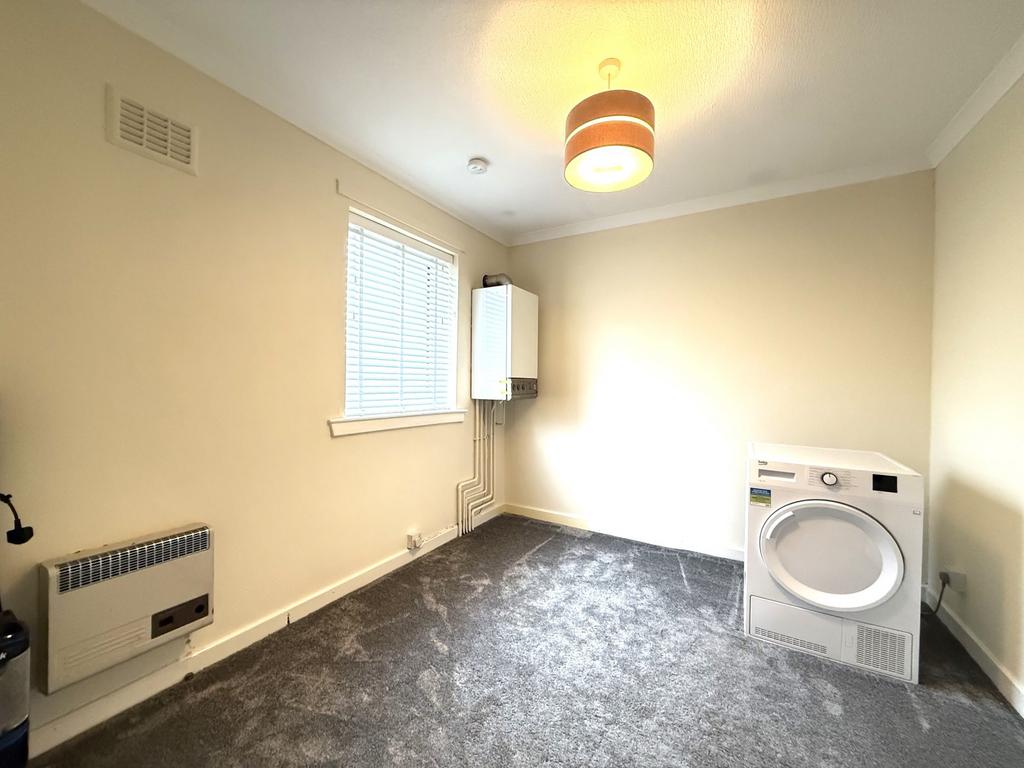 31 Wallamhill Road, Locharbriggs, Dumfries, DG1 1 U
