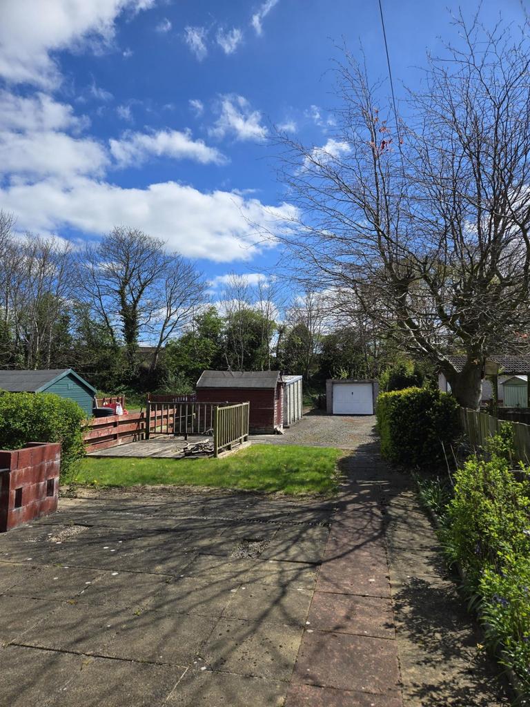 31 Wallamhill Road, Locharbriggs, Dumfries, DG1 1 U